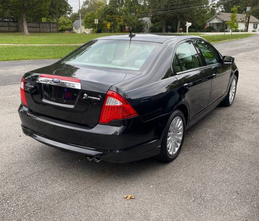 2010 Ford Fusion Hybrid with only 20k miles! - cars & trucks - by... for sale in Chattanooga, TN – photo 3