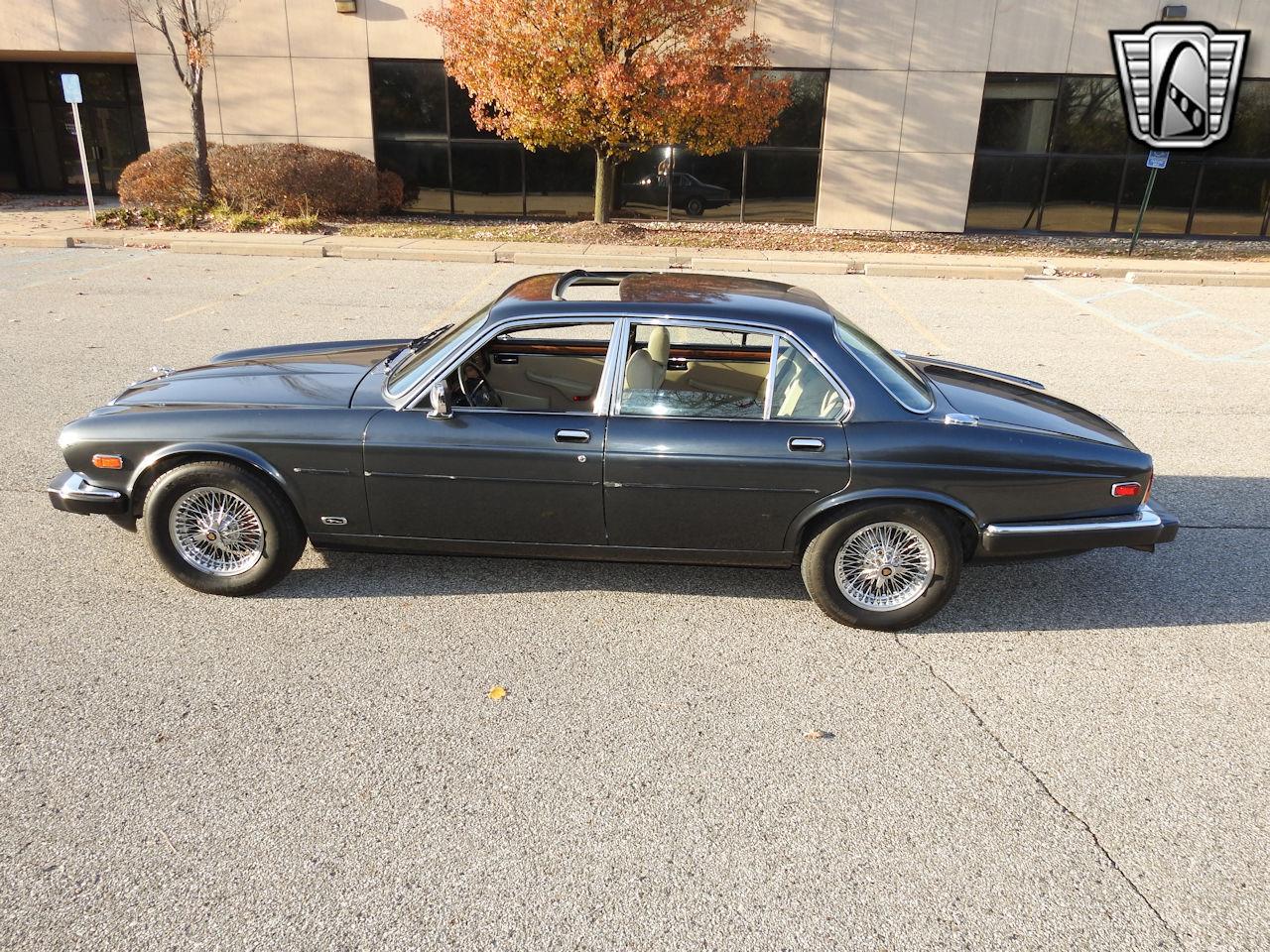 1983 Jaguar XJ6 for sale in O'Fallon, IL – photo 4