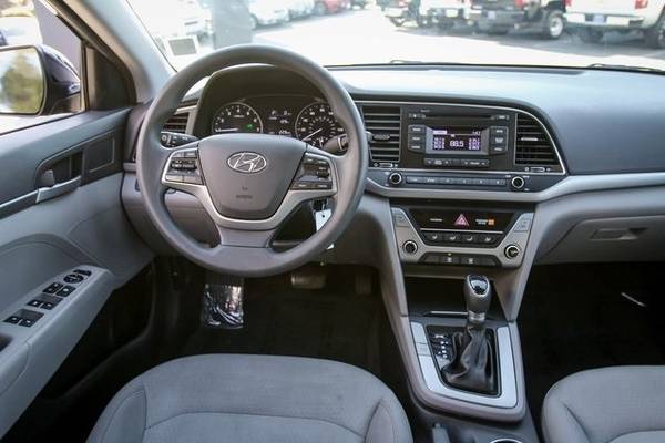 2018 Hyundai Elantra SE Sedan ONE OWNER - cars & trucks - by dealer... for sale in Lynnwood, OR – photo 17