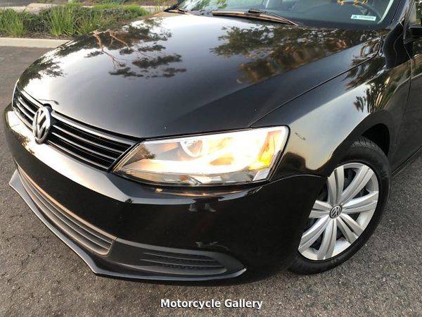 2014 Volkswagen Jetta SE 6-Speed Automatic - Excellent Condition! for sale in Oceanside, CA – photo 3