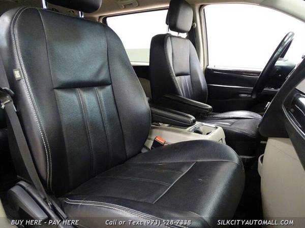 2015 Chrysler Town Country Touring Camera Leather Touring 4dr for sale in Paterson, CT – photo 13