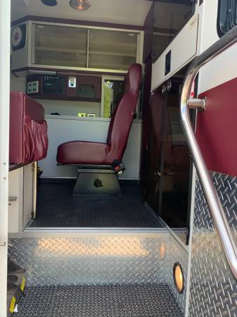 2007 Ford E450 PL Custom Ambulance - cars & trucks - by dealer -... for sale in Greeneville, NC – photo 6