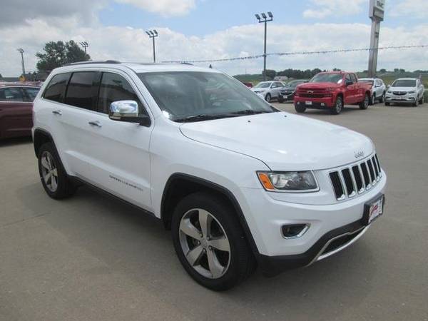 2016 Jeep Grand Cherokee Limited suv White for sale in Marengo, IA – photo 2