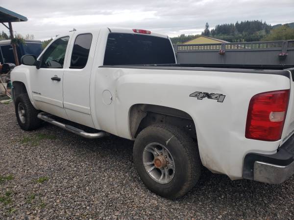 07 new body style chevy 2500hd 4x4 for sale in Silver Creek, WA – photo 4