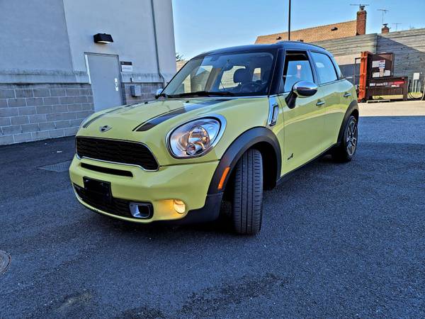 MINI COOPER COUNTRYMAN S 4WD - cars & trucks - by owner - vehicle... for sale in Rosedale, NY – photo 2