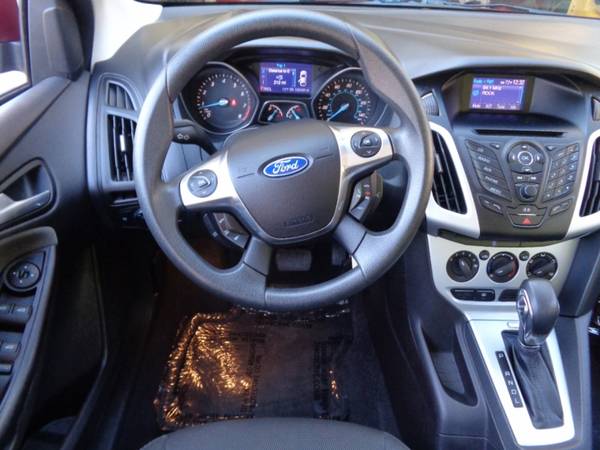 2013 Ford Focus SE Sedan for sale in Marion, IA – photo 13