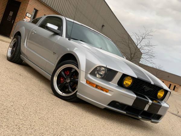 2005 FORD MUSTANG GT V8 ONLY 70k-MILES 1-OWNER LOW-MILES CLEAN for sale in Elgin, IL – photo 5