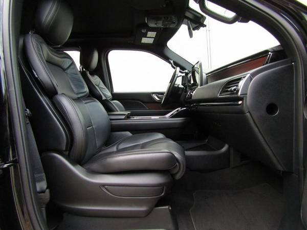 2018 Lincoln Navigator L black Loaded Title In hand! - cars & trucks... for sale in Oceanside, CA – photo 7