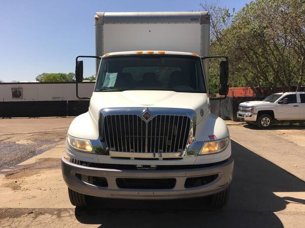 2015 International 4300 26 FT Box Truck LOW MILES 118, 964 MILES for sale in Arlington, TX – photo 10