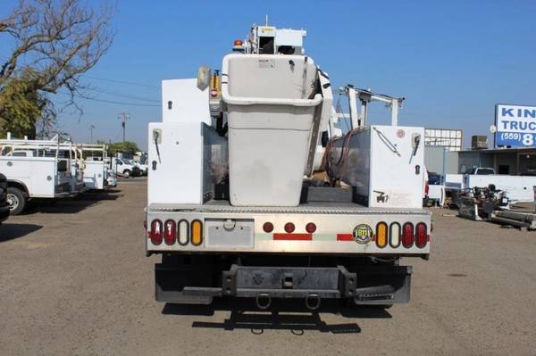 2007 Chevrolet C4500 Bucket Utility Truck - - by for sale in Kingsburg, CA – photo 6