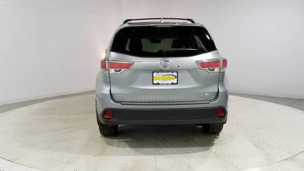 2016 Toyota Highlander AWD 4dr V6 XLE for sale in Jersey City, NJ – photo 4