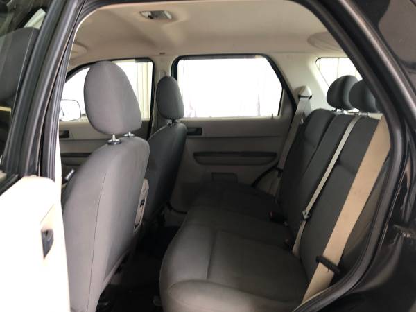 *** 2008 FORD ESCAPE XLS 4DR SUV 2.3L I4 *** - cars & trucks - by... for sale in Cambridge, MN – photo 8