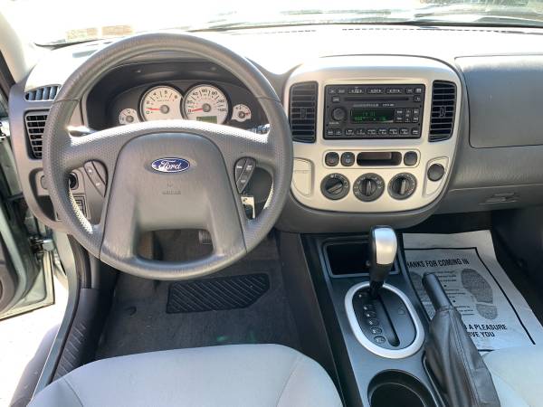 2007 FORD ESCAPE - XLT - 3.0L V6 - 4WD - GREAT MILES & RUNS GREAT!!... for sale in York, PA – photo 5