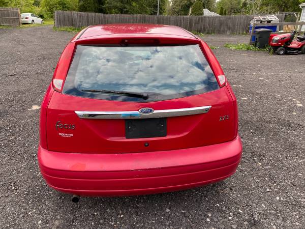02 Ford Focus ZX5 for sale in Vineland , NJ – photo 2