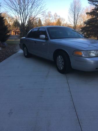 2001 Ford Crown Vic - cars & trucks - by owner - vehicle automotive... for sale in Savage, MN – photo 3
