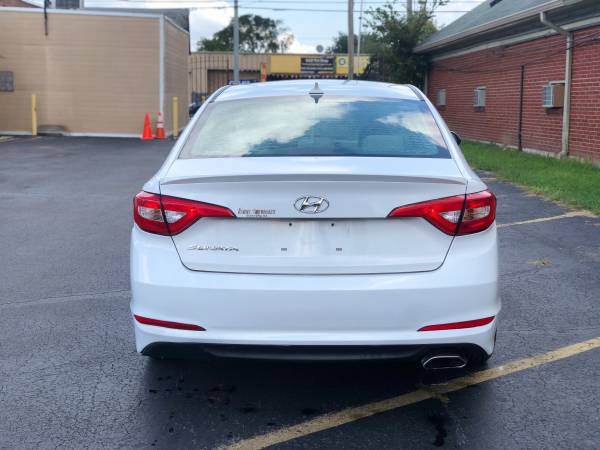 2015 HYUNDAI SONATA - 4 NEW TIRES - PEARL WHITE PAINT - VERY CLEAN -... for sale in Nashville, KY – photo 5