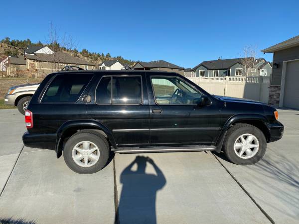 2001 Nissan Pathfinder - cars & trucks - by owner - vehicle... for sale in Billings, MT – photo 2