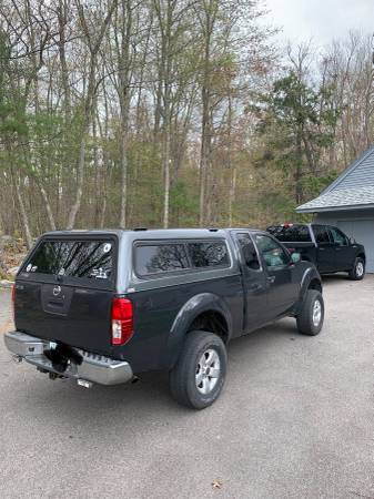 2010 Nissan Frontier 4x4 with ARE cap for sale in Hampton, NH – photo 3