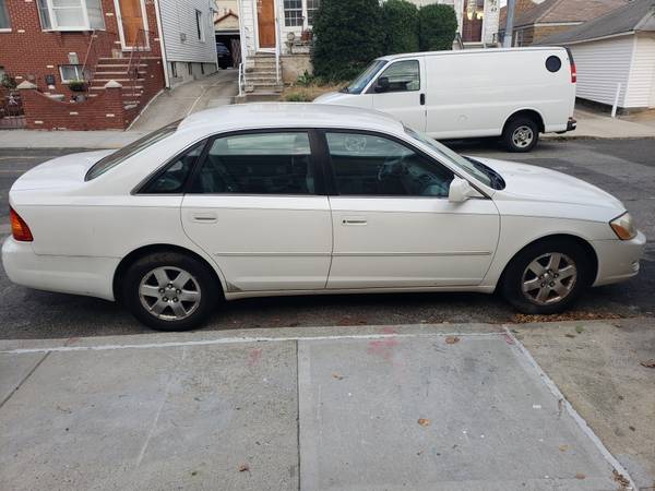 2000 Toyota Avalon XL - cars & trucks - by owner - vehicle... for sale in Flushing, NY – photo 2