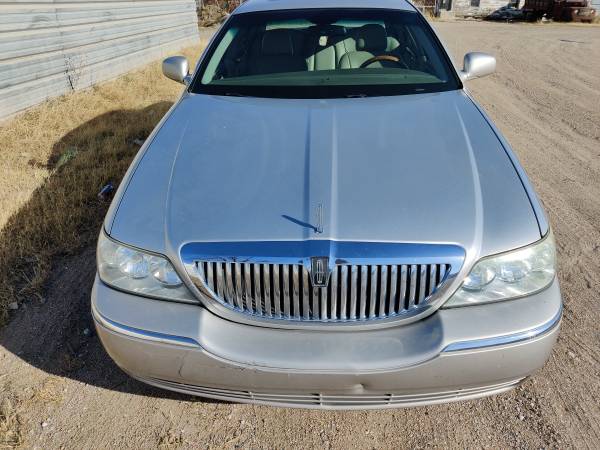 2003 Lincoln Town car Signature - cars & trucks - by dealer -... for sale in Wichita, KS – photo 3