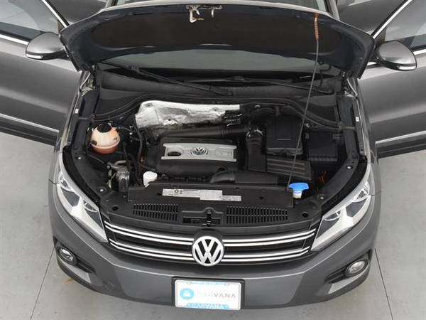 2012 VW Volkswagen Tiguan 2.0T SE Sport Utility 4D suv Gray - FINANCE for sale in Lexington, KY – photo 4