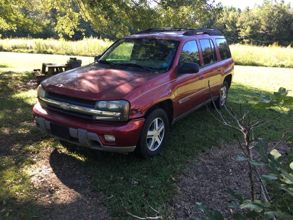 2004 Chevy Trailblazer with 104,000 miles - cars & trucks - by owner... for sale in Moselle, MS – photo 2
