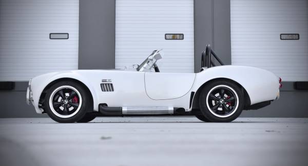 LIVE AUCTION: 1965 Shelby Cobra Replica - Factory Five Five Racing for sale in Houston, TX – photo 9