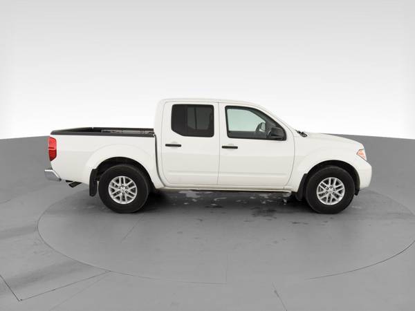 2019 Nissan Frontier Crew Cab SV Pickup 4D 5 ft pickup White -... for sale in Louisville, KY – photo 13