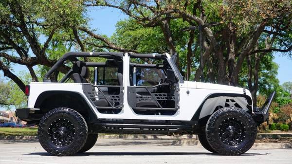 2014 Jeep Wrangler Unlimited 4DR ( HURRY JK UNDER 30k GO FAST ) for sale in Austin, TX – photo 9