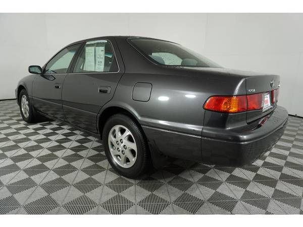 2001 Toyota Camry LE - cars & trucks - by dealer - vehicle... for sale in Bremerton, WA – photo 4