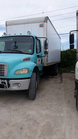 2004 Freightliner Truck for sale in Miami, FL – photo 3