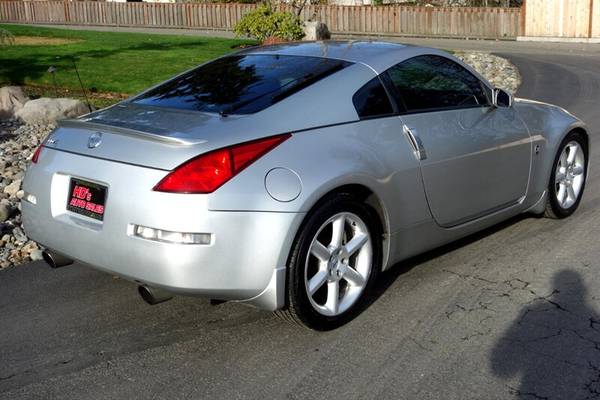 2005 Nissan 350Z Coupe ONLY 127K MILES!!! LEATHER HEATED SEATS!!!... for sale in PUYALLUP, WA – photo 2