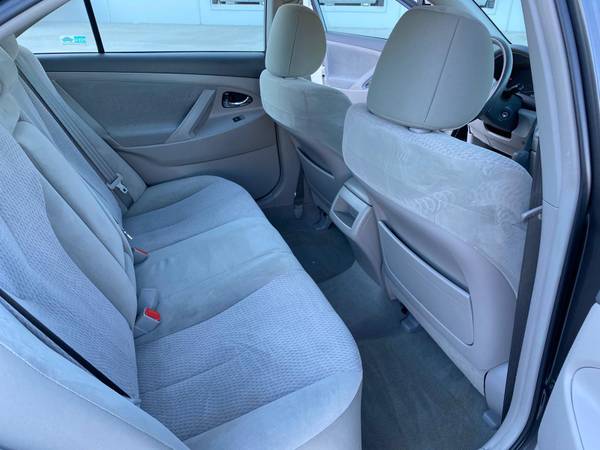 2011 Toyota Camry CLEAN - cars & trucks - by owner - vehicle... for sale in Lake Bluff, IL – photo 13