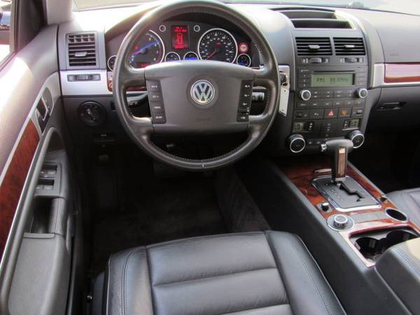2005 Volkswagen Touareg V6 $7,995 for sale in Mills River, NC – photo 7