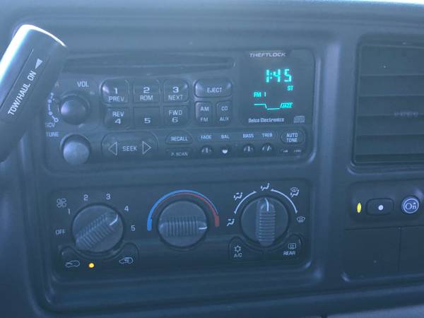 2001 Chevy Suburban 1500 - cars & trucks - by dealer - vehicle... for sale in Morganville, NJ – photo 16