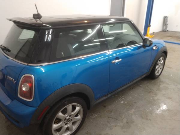 2008 Mini Cooper S Low Miles - cars & trucks - by owner - vehicle... for sale in Delaware, OH – photo 5