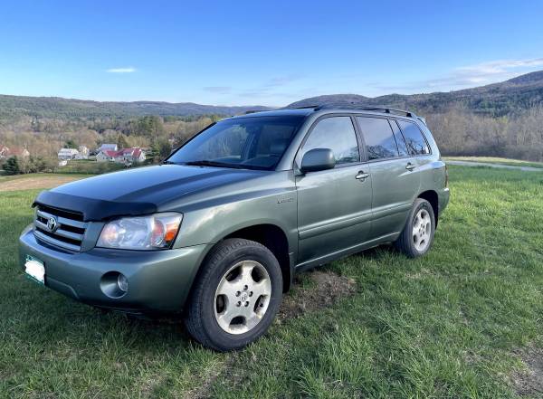 2004 Toyota Highlander Limited for sale in Randolph, VT – photo 2