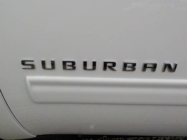 2013 Chevrolet Suburban LT 4X4, WARRANTY, LEATHER, Z71 OFF ROAD PKG, S for sale in Norfolk, VA – photo 10