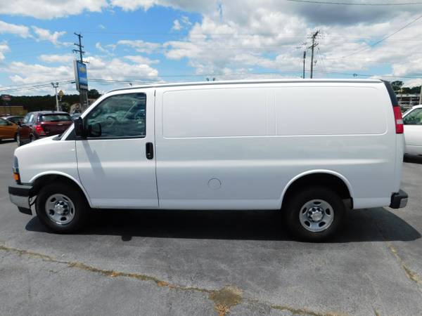 2018 Chevy Chevrolet Express Cargo 2500 van for sale in Hopewell, VA – photo 3