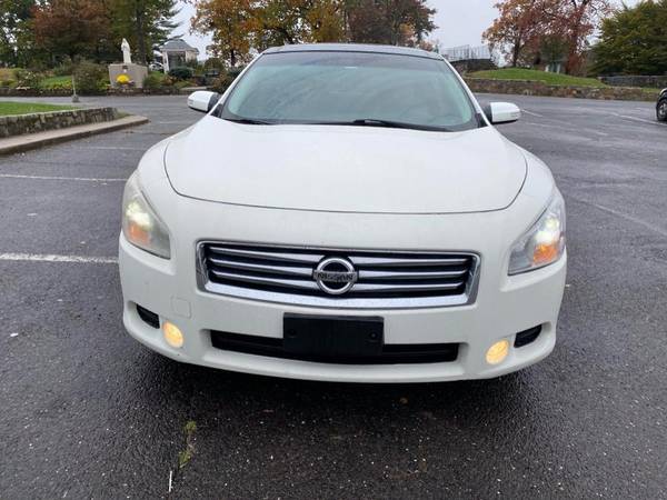 2014 Nissan Maxima SV -EASY FINANCING AVAILABLE - cars & trucks - by... for sale in Bridgeport, CT – photo 2