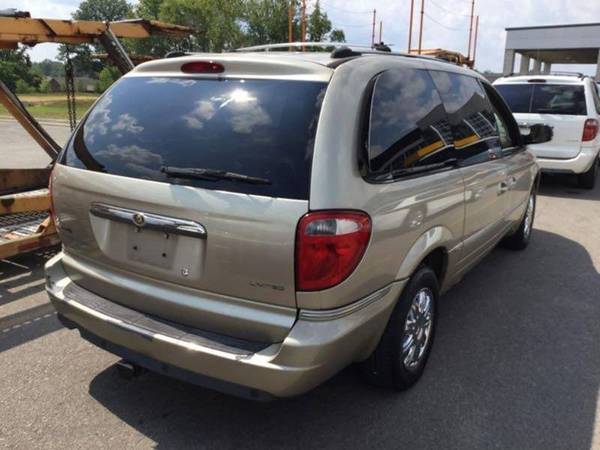 2006 Chrysler Town and Country. $650 down. Just ID No credit ck for sale in Columbus, IN – photo 2