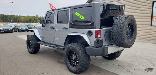 LOW MILES!! 2013 Jeep Wrangler Unlimited 4WD 4dr Sahara for sale in Chesaning, MI – photo 6