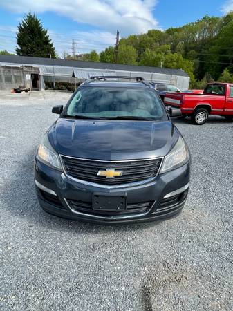 2014 Chevy Traverse LS 3rd Row Very Nice! - - by for sale in Marion, NC – photo 10