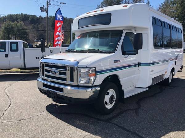 2015 Ford Econoline Commercial Cutaway with 134, 219 Miles-Northwest for sale in Thomaston, CT – photo 3