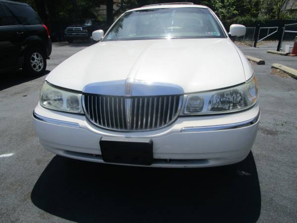 2002 Lincoln Town Car signature - - by dealer for sale in Clementon, NJ – photo 6