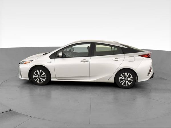 2018 Toyota Prius Prime Plus Hatchback 4D hatchback Silver - FINANCE... for sale in Bakersfield, CA – photo 5