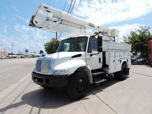 2005 INTERNATIONAL 4300 CRANE TRUCK,UTILITY with for sale in Grand Prairie, TX – photo 6