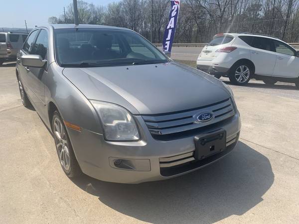2008 Ford Fusion SE Low miles Gas Saver 29MPG Loaded sunroof - cars for sale in Cleveland, TN – photo 2
