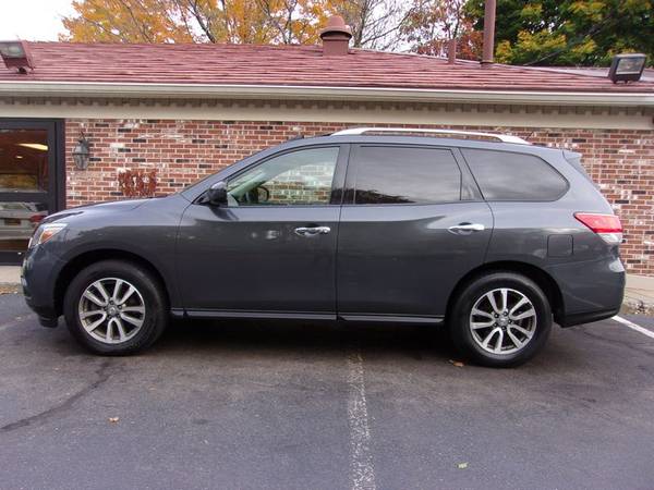 2013 Nissan Pathfinder SV 4WD, 63k Miles, Auto, Grey, P.Roof, DVD,... for sale in Franklin, VT – photo 6