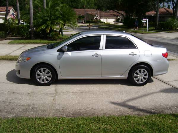 2009 Toyota Corolla LE - cars & trucks - by owner - vehicle... for sale in Palm Harbor, FL – photo 2